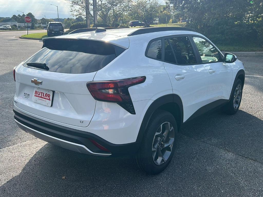 new 2025 Chevrolet Trax car, priced at $24,775