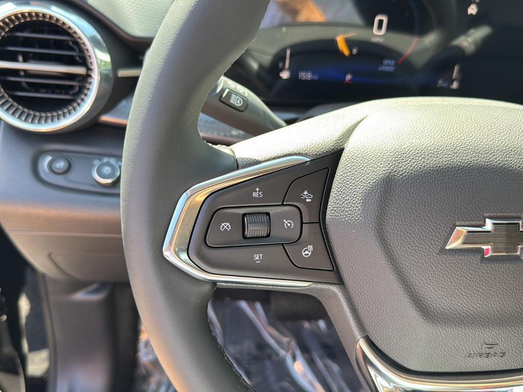new 2025 Chevrolet Trax car, priced at $25,980