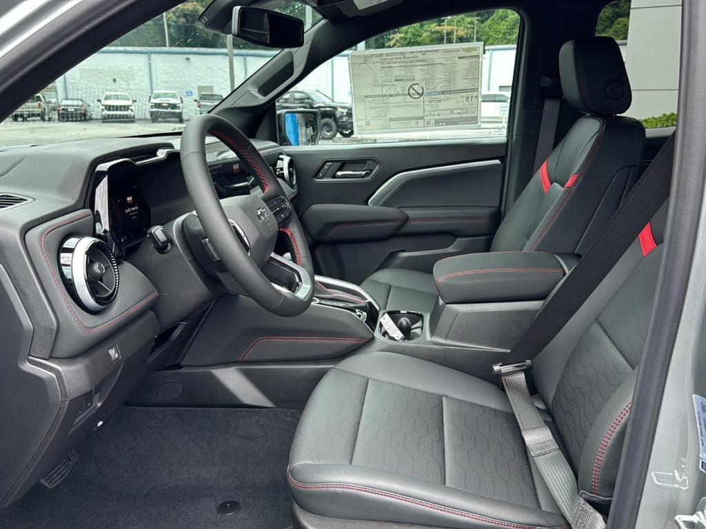 new 2025 Chevrolet Colorado car