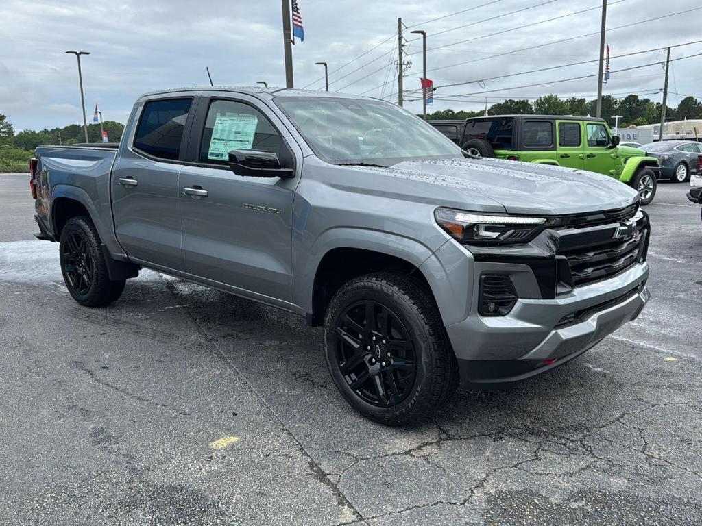 new 2025 Chevrolet Colorado car