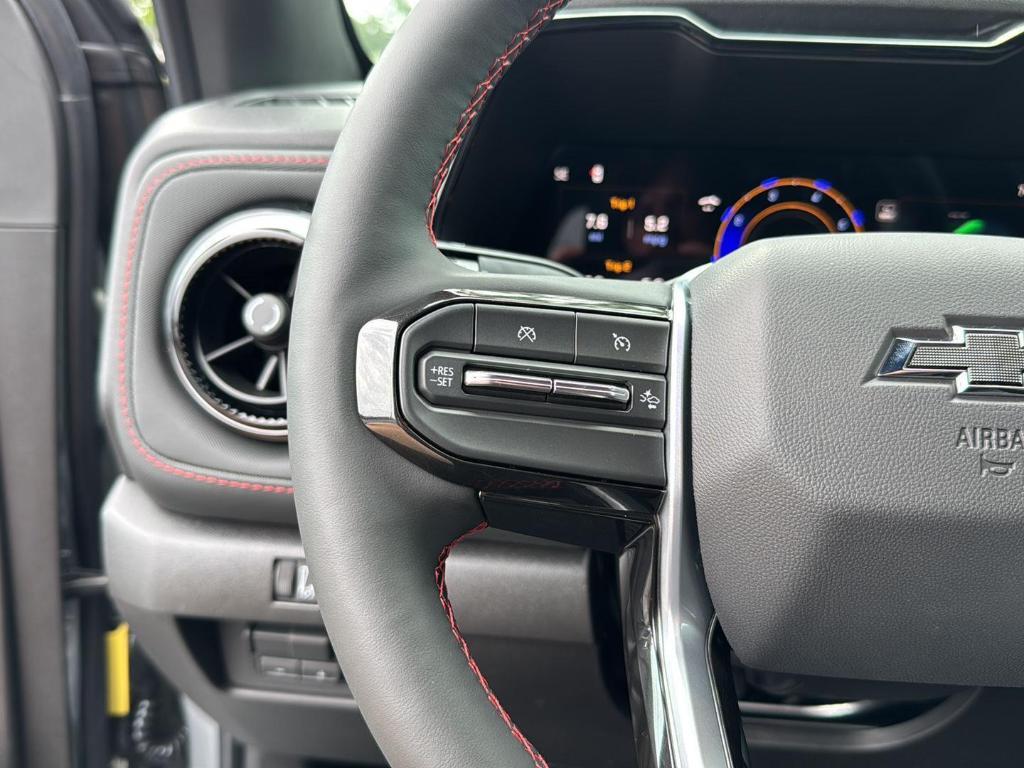 new 2025 Chevrolet Colorado car