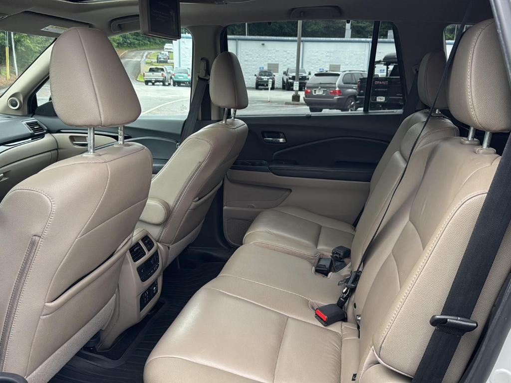 used 2020 Honda Pilot car, priced at $24,995