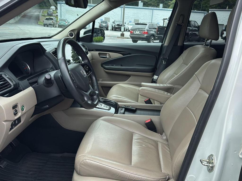 used 2020 Honda Pilot car, priced at $24,995