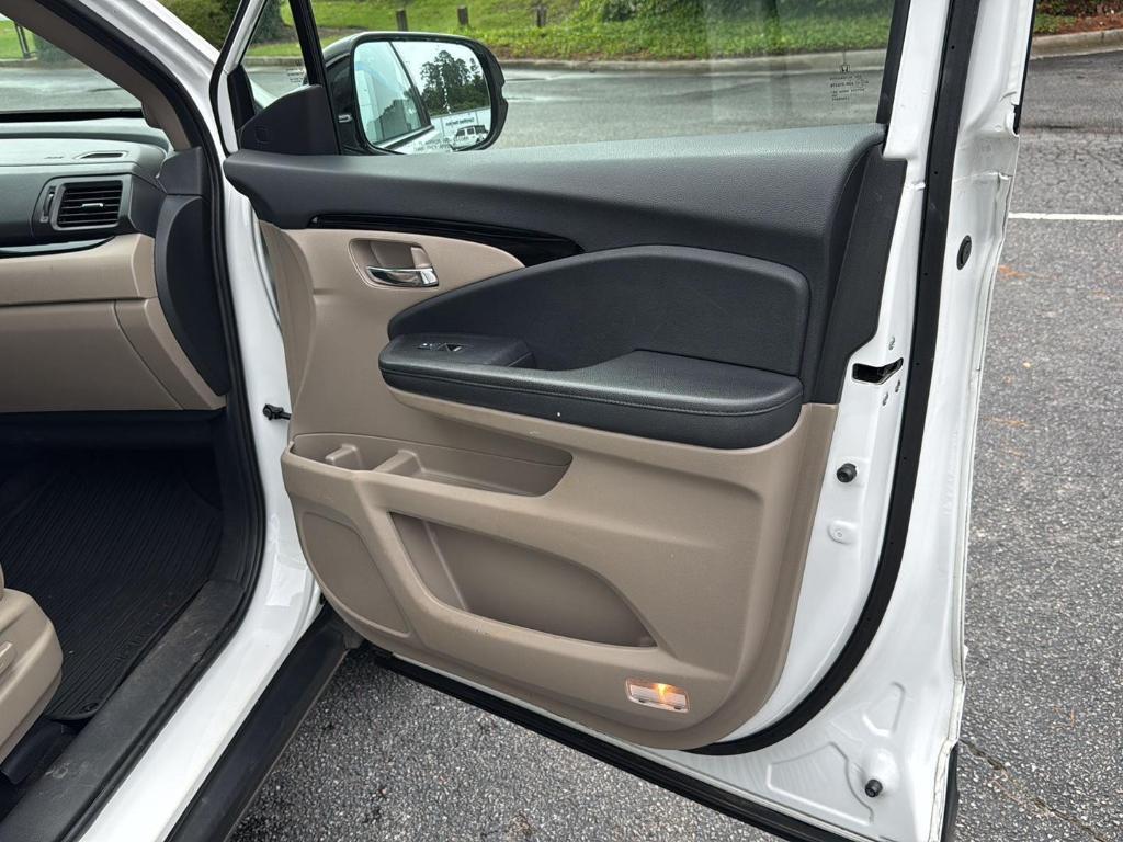 used 2020 Honda Pilot car, priced at $24,995