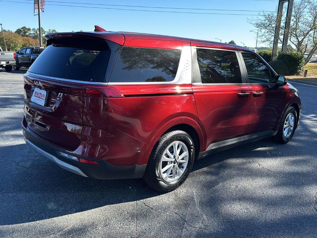 used 2023 Kia Carnival car, priced at $22,554