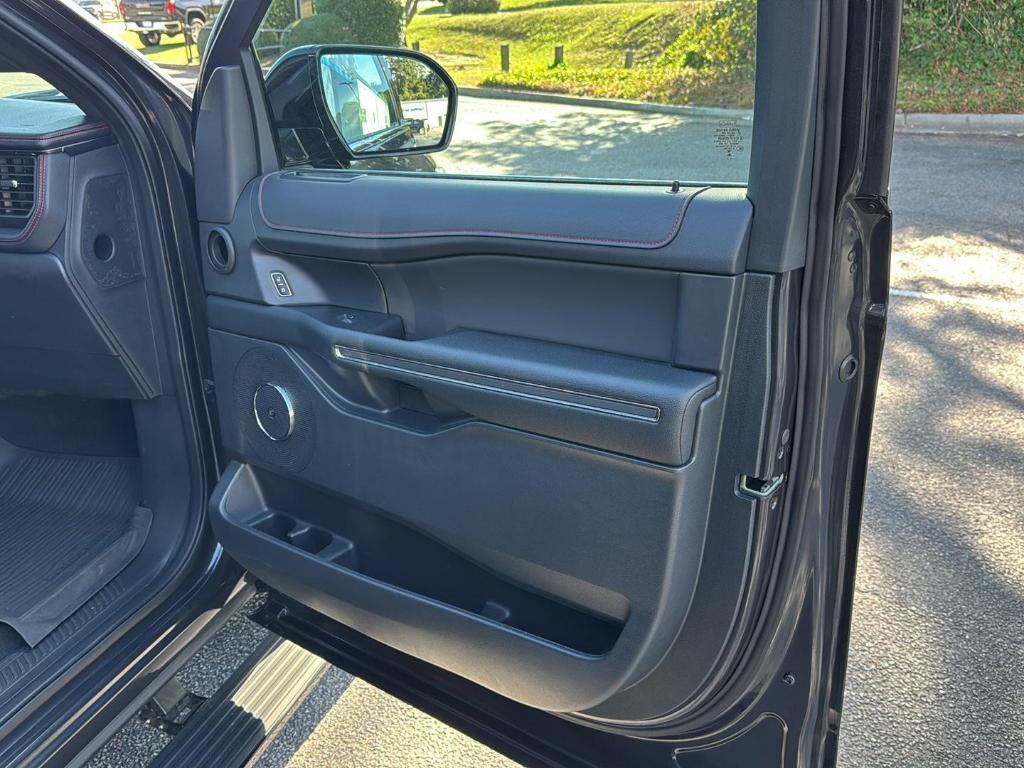 used 2024 Ford Expedition car, priced at $62,996