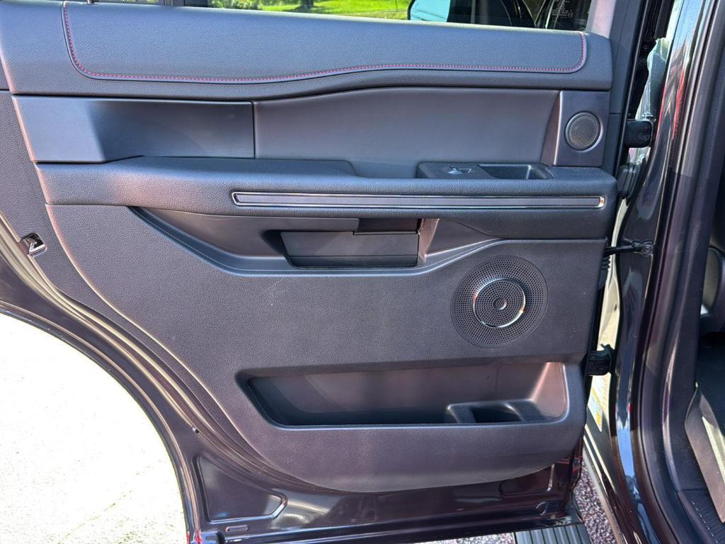used 2024 Ford Expedition car, priced at $62,996