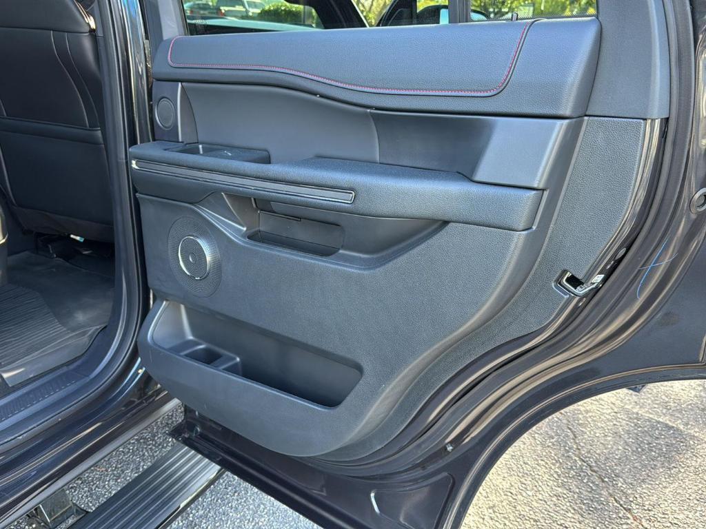 used 2024 Ford Expedition car, priced at $62,996