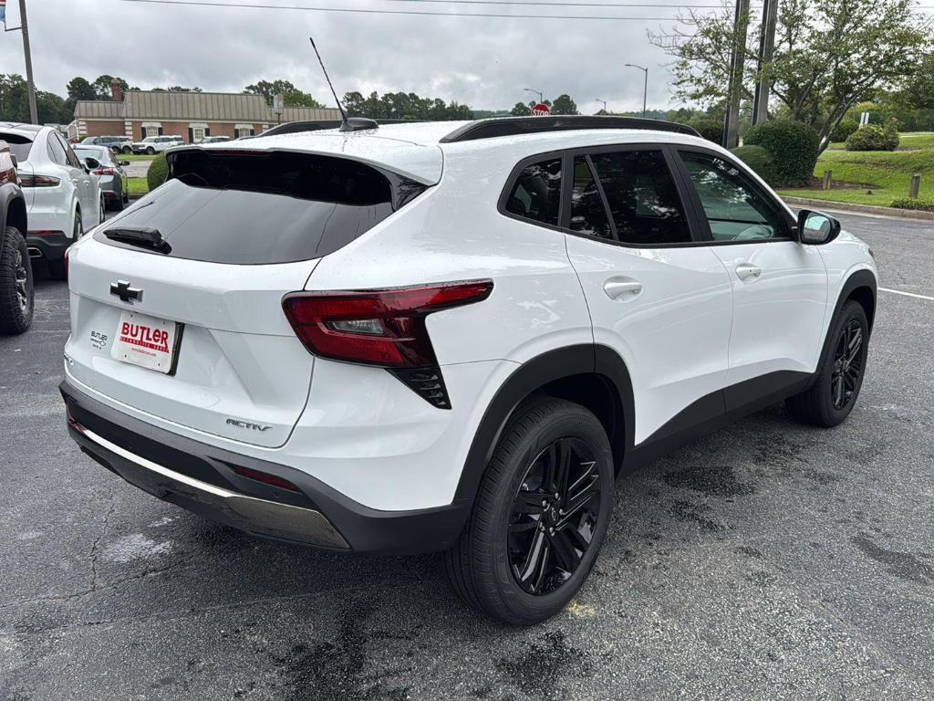 new 2025 Chevrolet Trax car, priced at $25,980