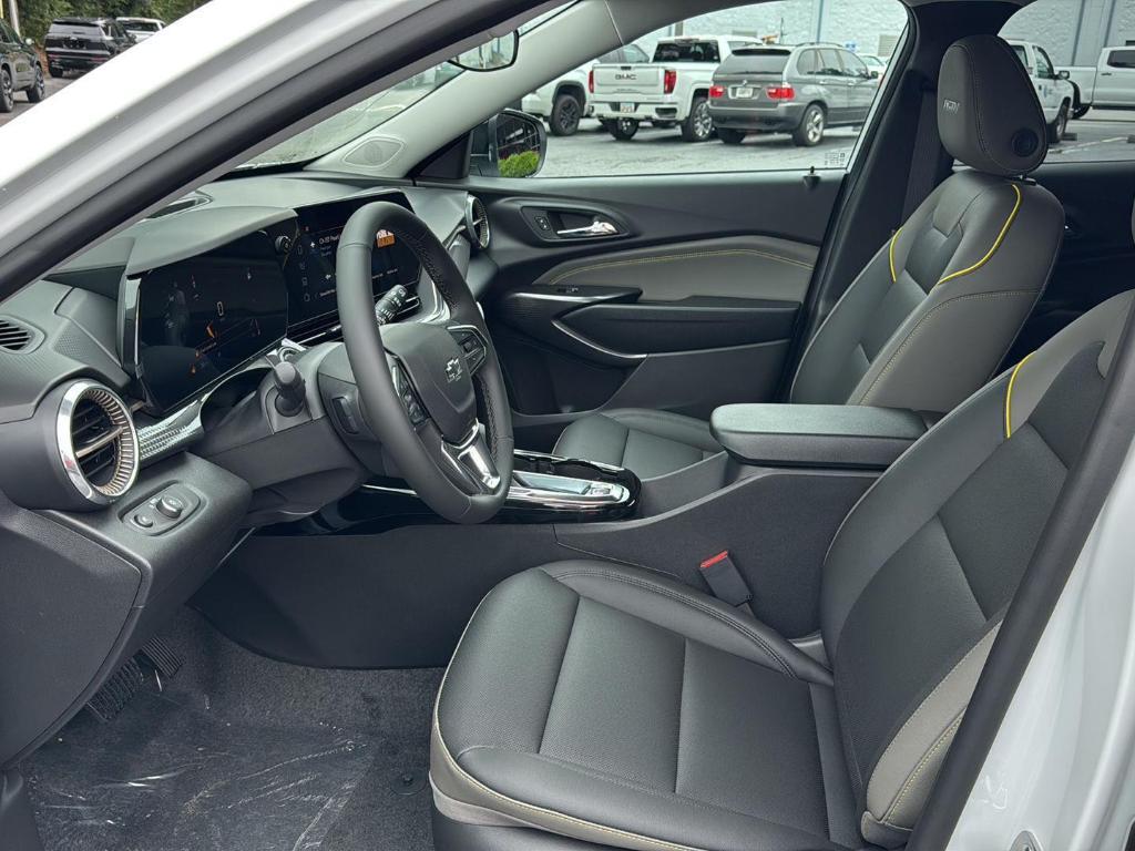 new 2025 Chevrolet Trax car, priced at $25,980