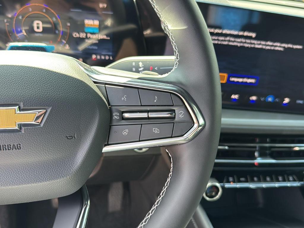 new 2025 Chevrolet Traverse car, priced at $47,125