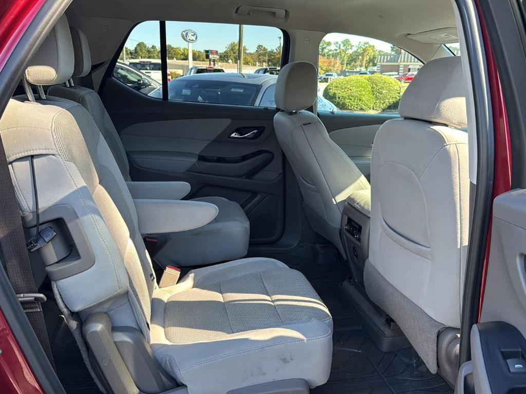 used 2018 Chevrolet Traverse car, priced at $14,995