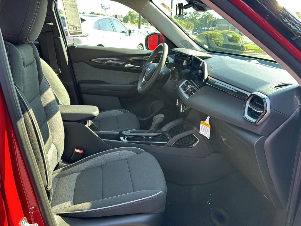 new 2026 Chevrolet TrailBlazer car, priced at $27,220