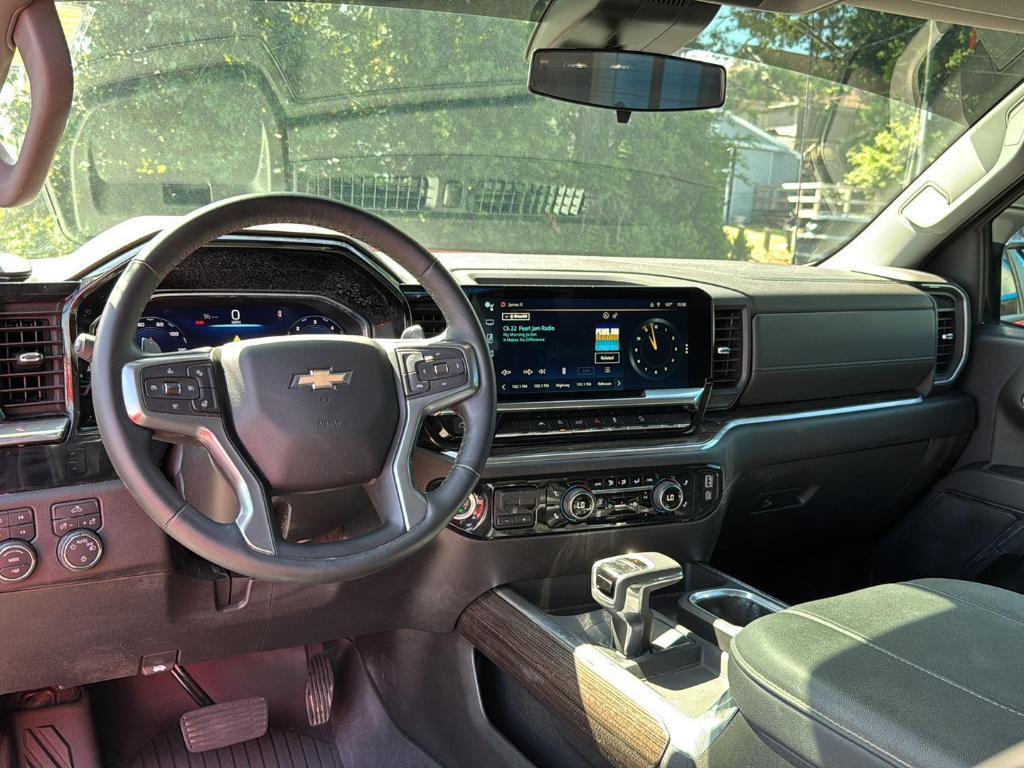 used 2024 Chevrolet Silverado 1500 car, priced at $43,995
