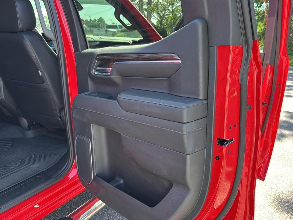 used 2024 Chevrolet Silverado 1500 car, priced at $43,995