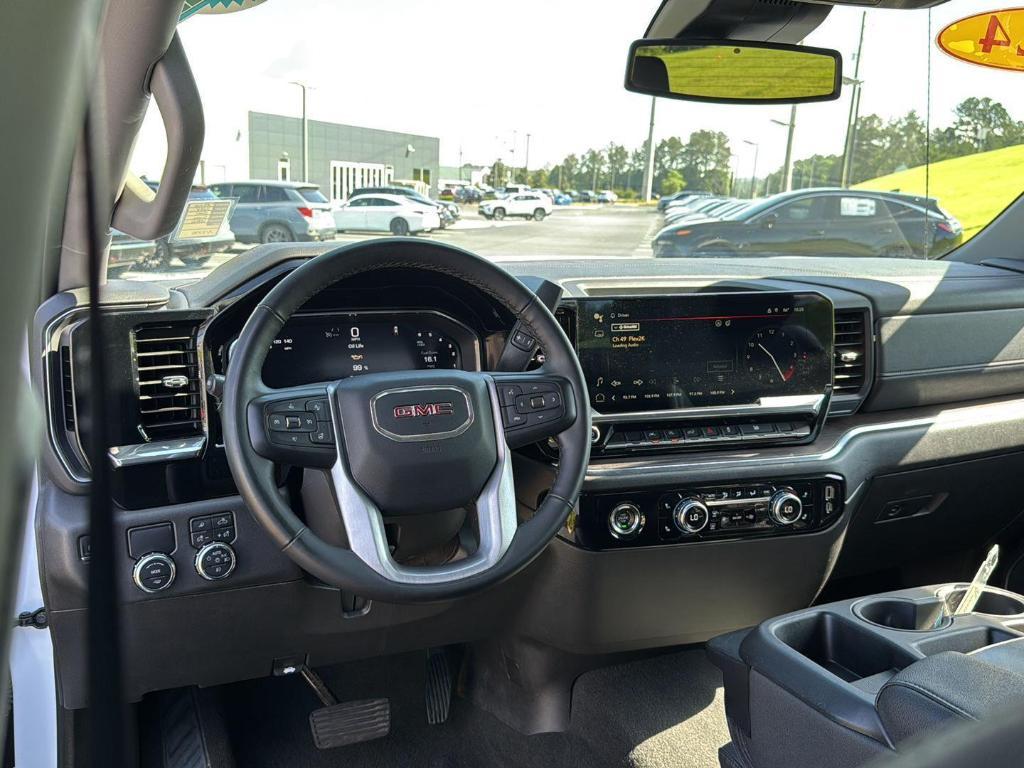 used 2024 GMC Sierra 1500 car, priced at $42,004