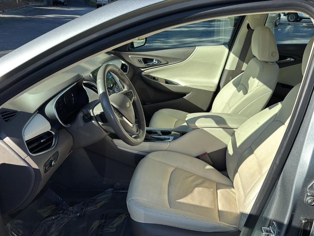 used 2024 Chevrolet Malibu car, priced at $19,250