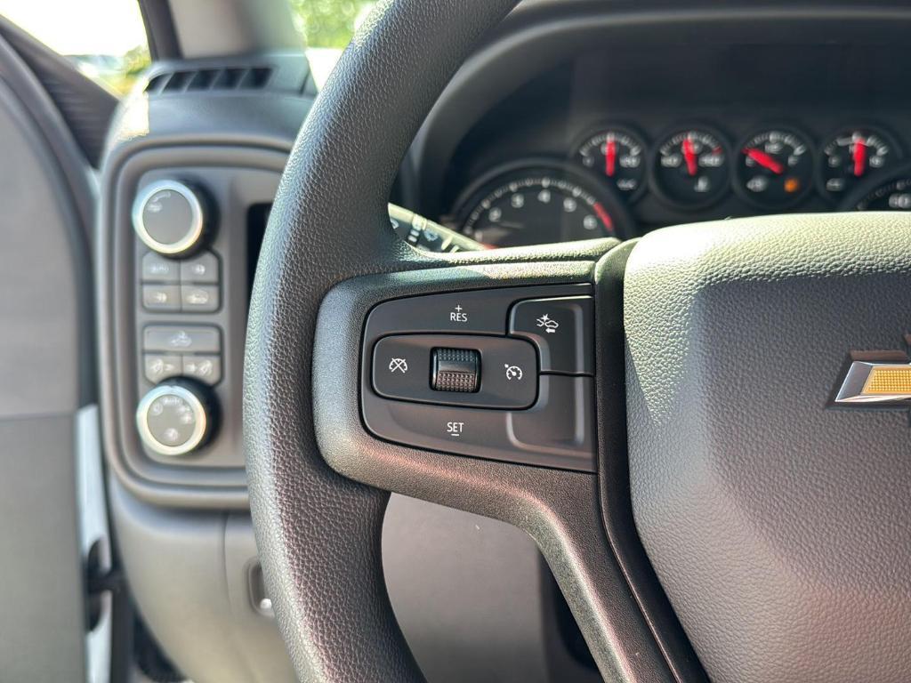 new 2025 Chevrolet Silverado 1500 car, priced at $43,330