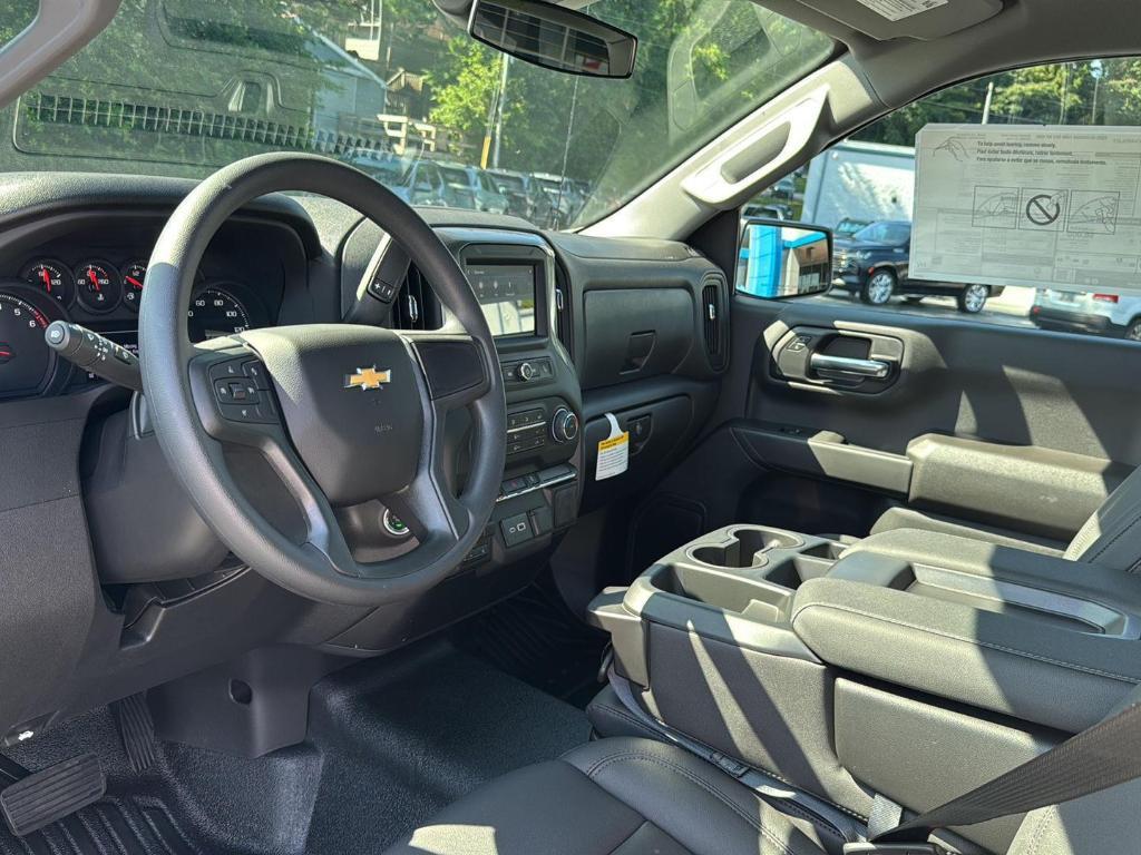 new 2025 Chevrolet Silverado 1500 car, priced at $43,330