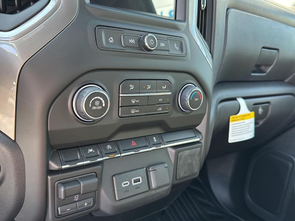 new 2025 Chevrolet Silverado 1500 car, priced at $43,330