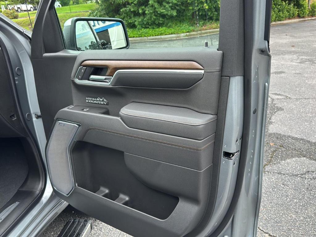 new 2025 Chevrolet Silverado 1500 car, priced at $74,510