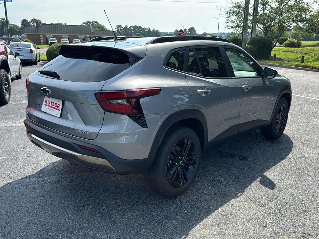 new 2025 Chevrolet Trax car, priced at $25,980