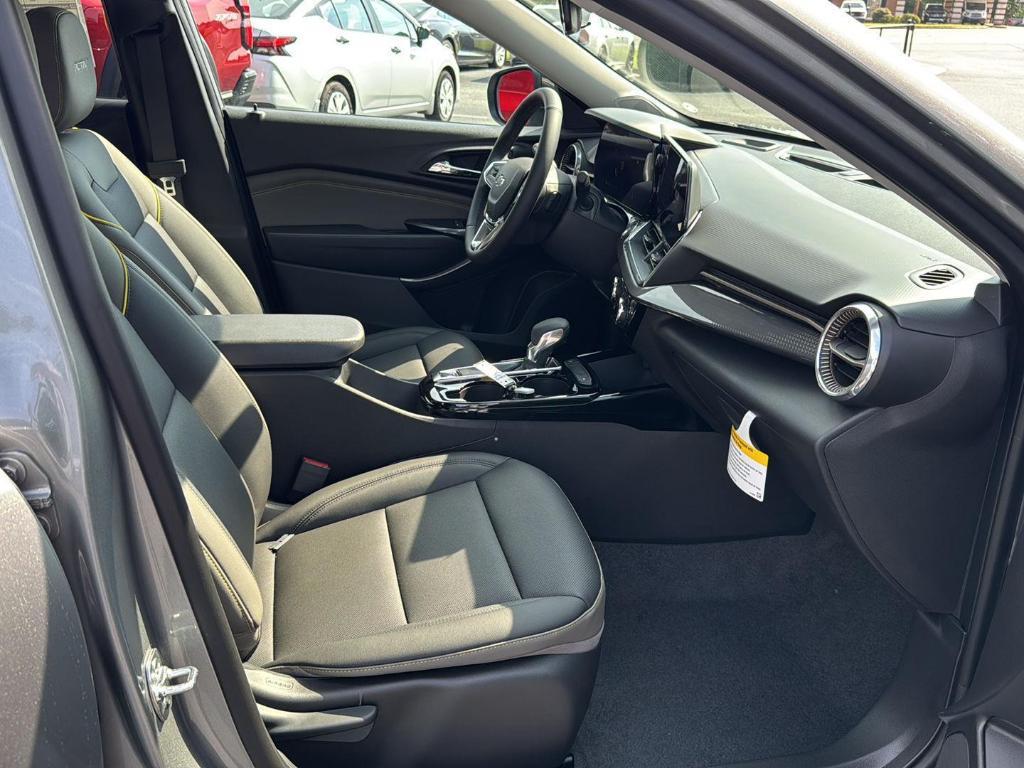 new 2025 Chevrolet Trax car, priced at $25,980