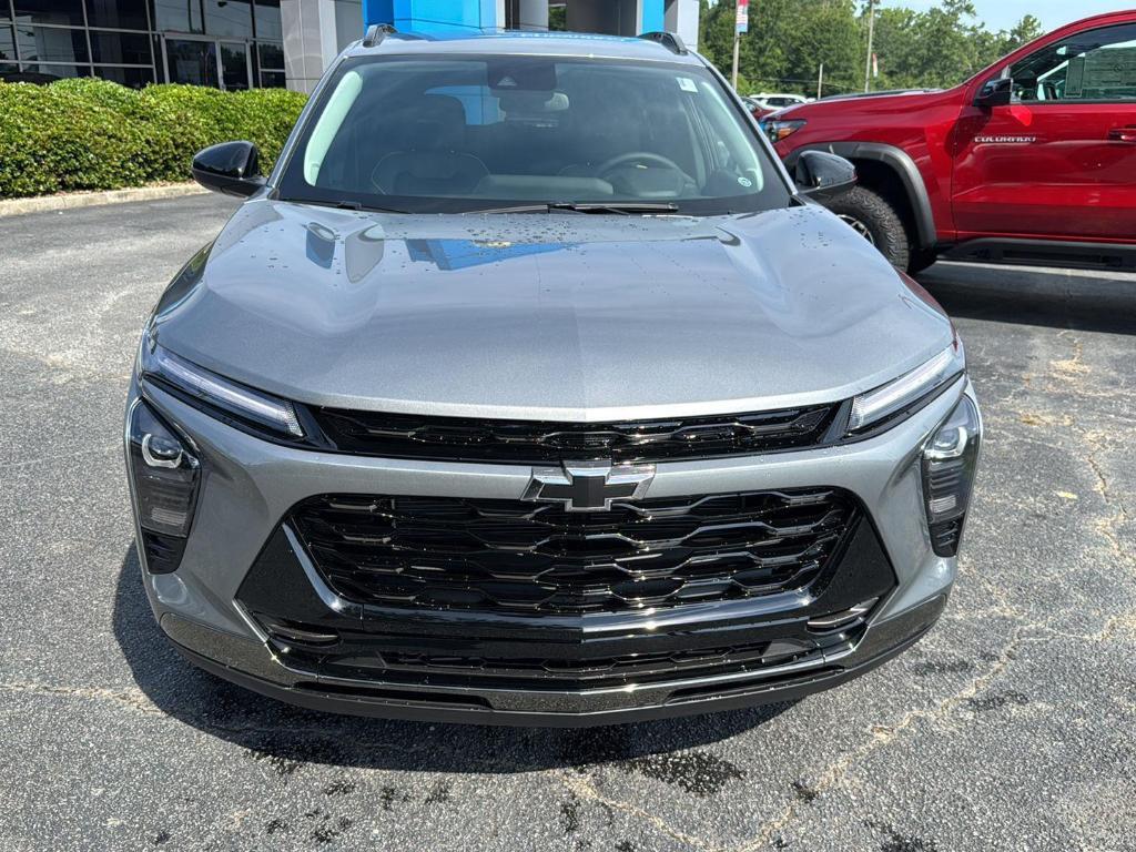 new 2025 Chevrolet Trax car, priced at $25,980
