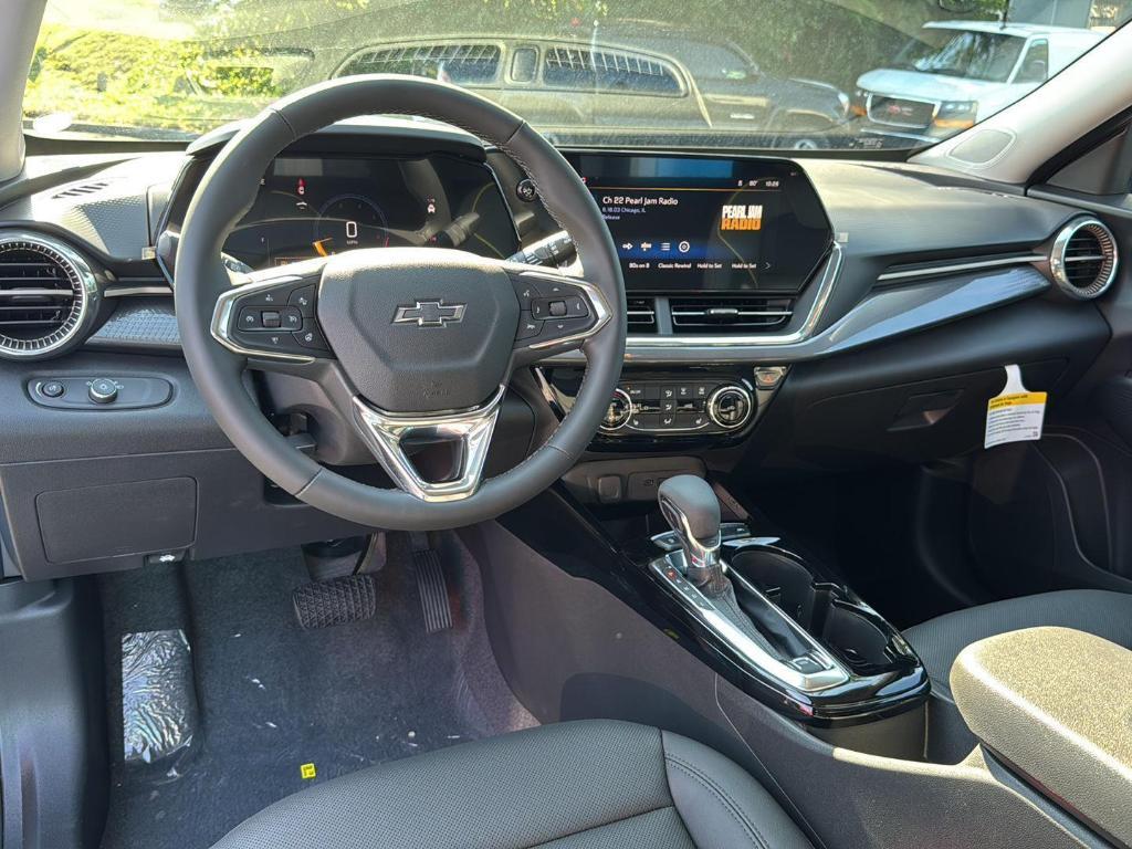 new 2025 Chevrolet Trax car, priced at $26,375