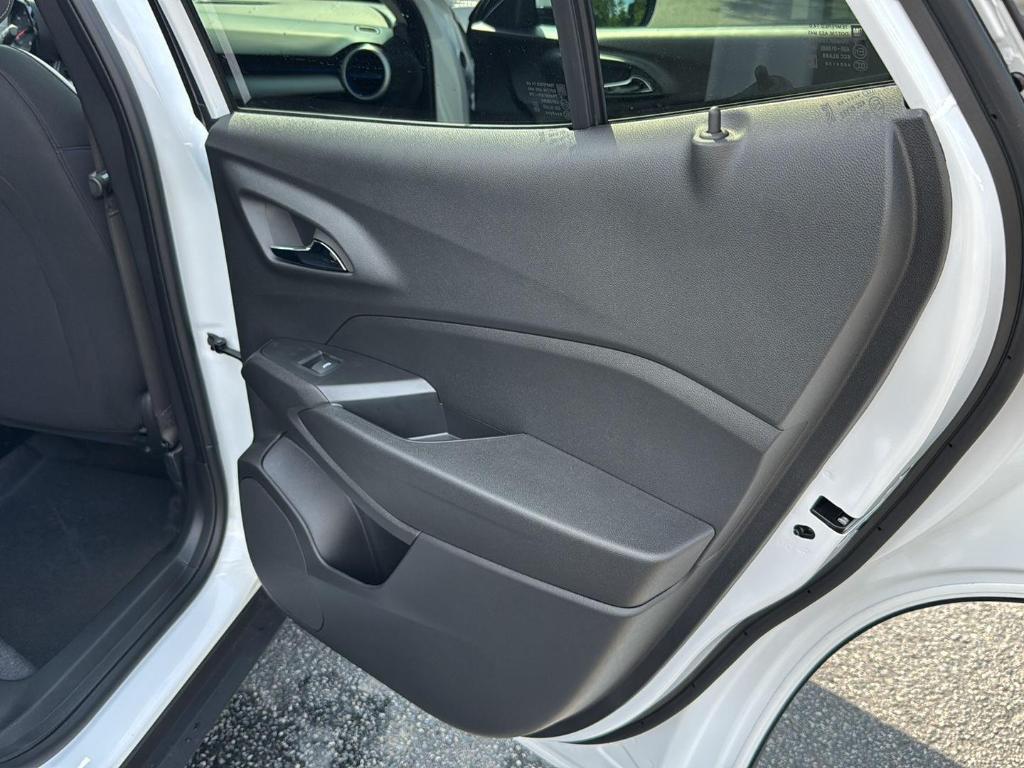 new 2025 Chevrolet Trax car, priced at $22,180