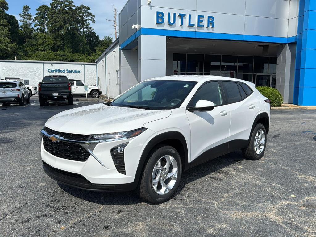 new 2025 Chevrolet Trax car, priced at $22,180
