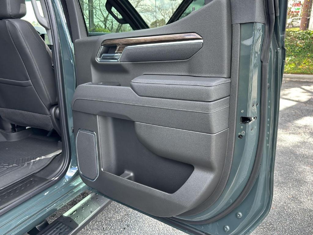 new 2025 Chevrolet Silverado 1500 car, priced at $66,385
