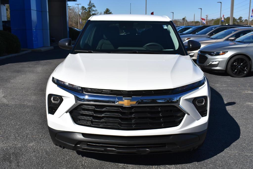 new 2025 Chevrolet TrailBlazer car, priced at $24,120