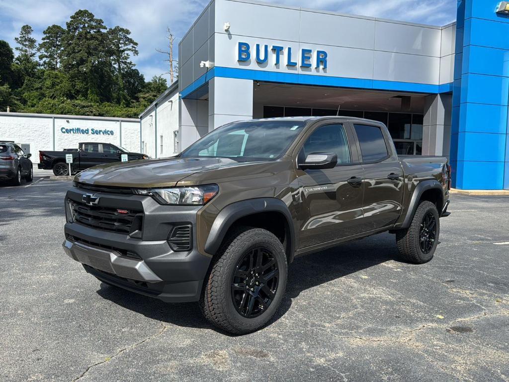 new 2025 Chevrolet Colorado car