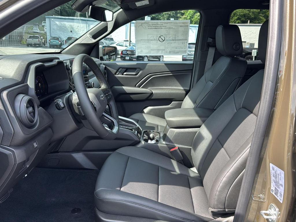 new 2025 Chevrolet Colorado car