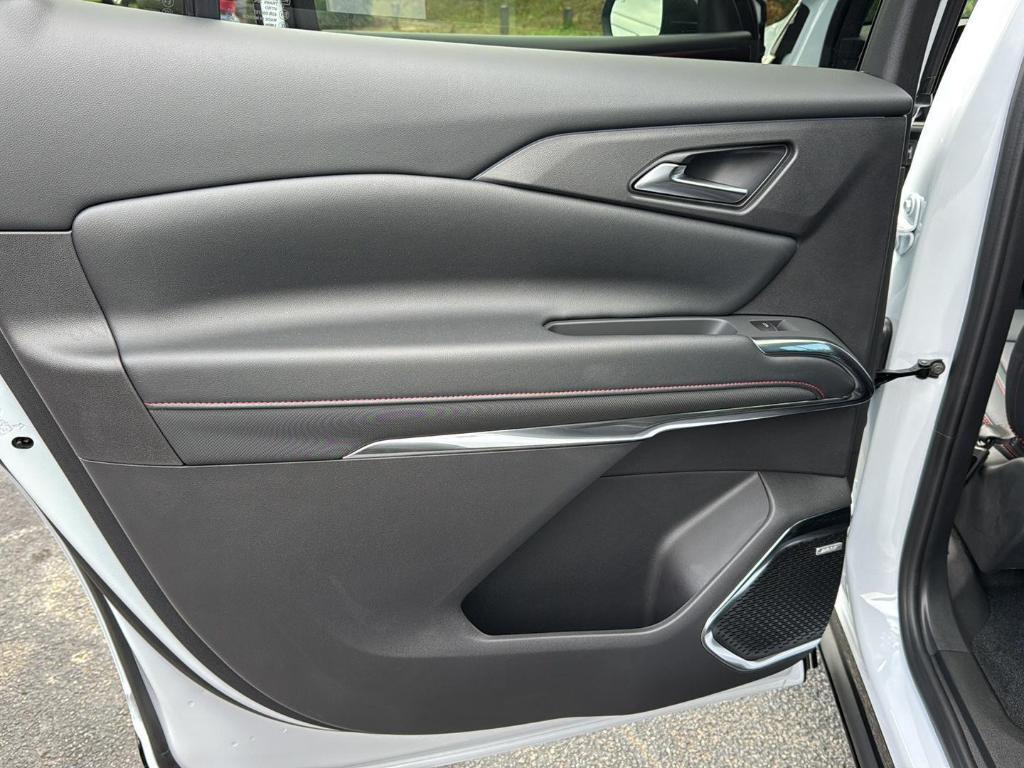 new 2026 Chevrolet Traverse car, priced at $60,690