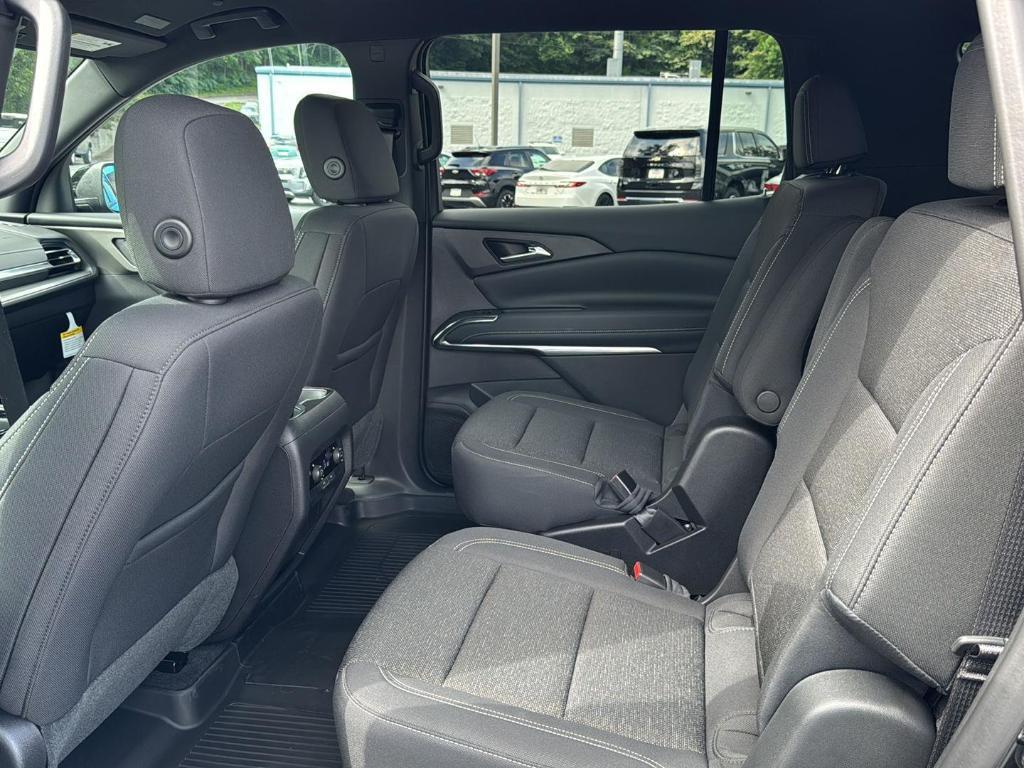 new 2025 Chevrolet Traverse car, priced at $44,730