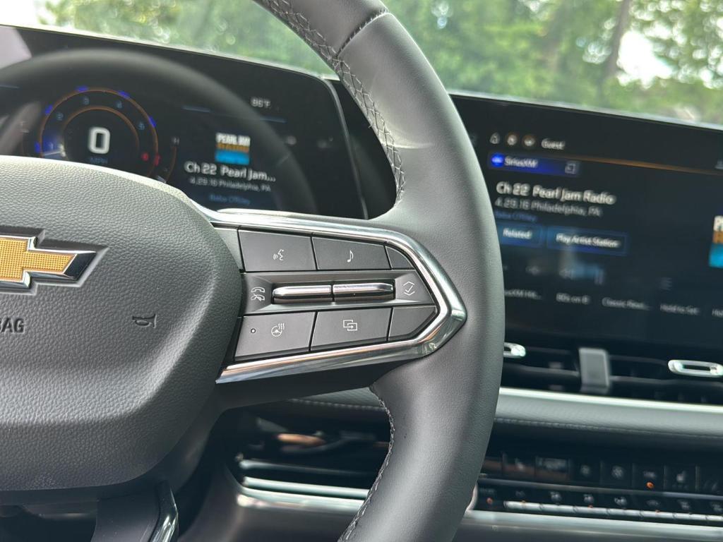 new 2026 Chevrolet Equinox car, priced at $32,580