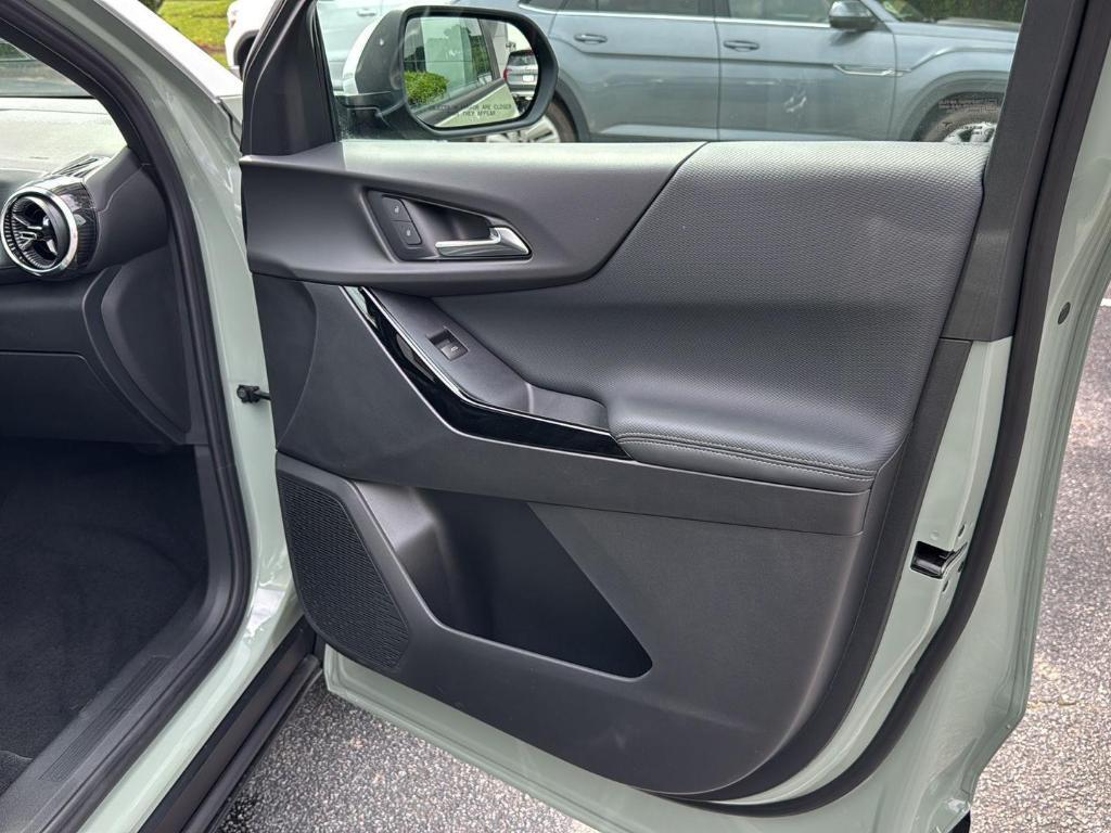 new 2026 Chevrolet Equinox car, priced at $32,580