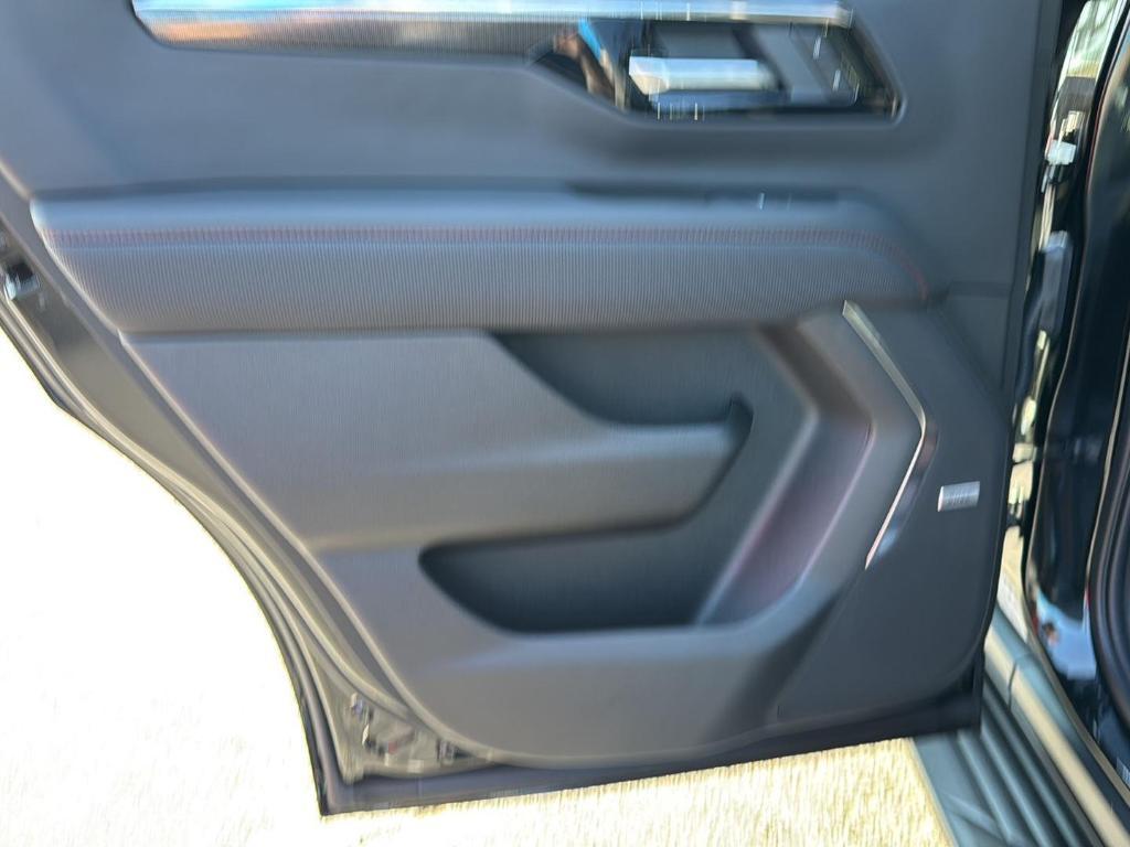 new 2025 Chevrolet Tahoe car, priced at $73,325