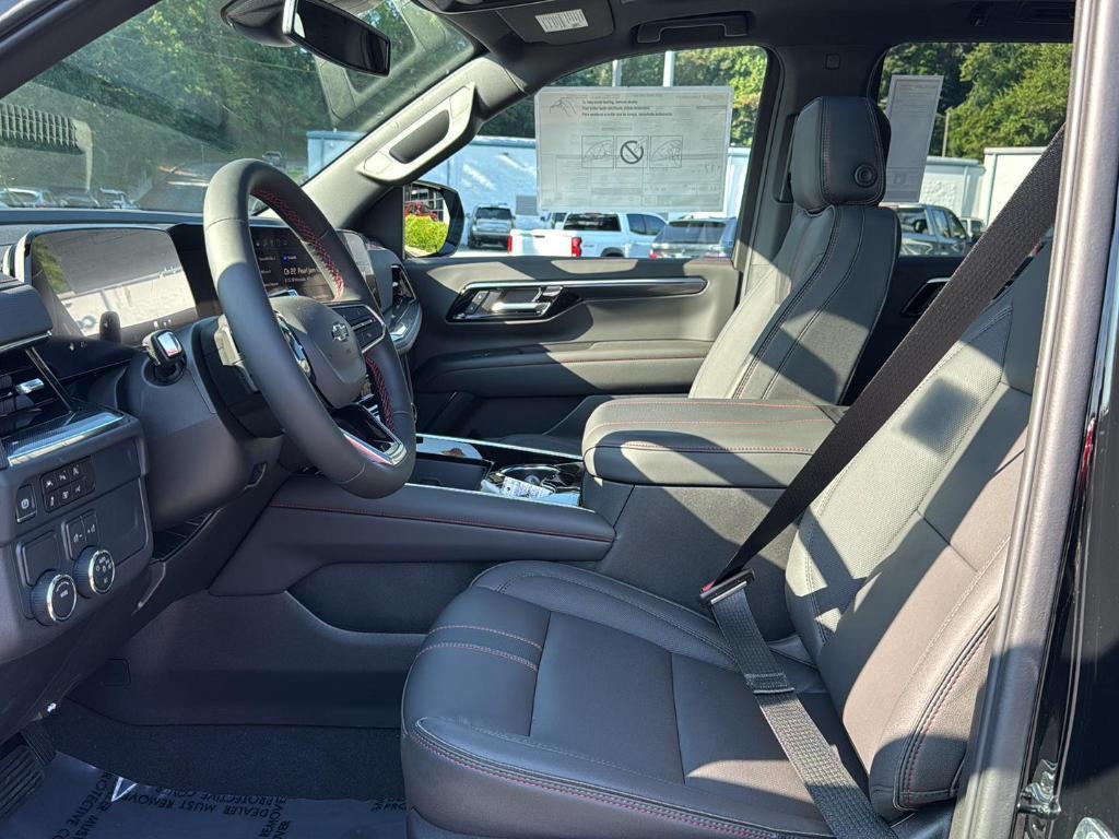new 2025 Chevrolet Tahoe car, priced at $73,325