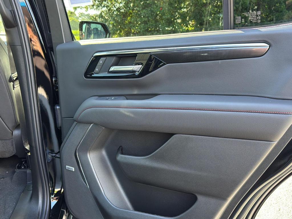 new 2025 Chevrolet Tahoe car, priced at $73,325
