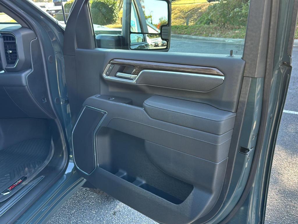 new 2026 Chevrolet Silverado 2500 car, priced at $74,325