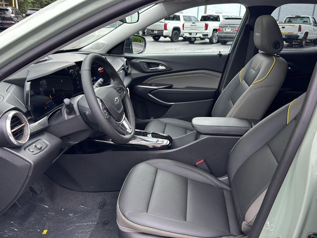 new 2025 Chevrolet Trax car, priced at $26,875