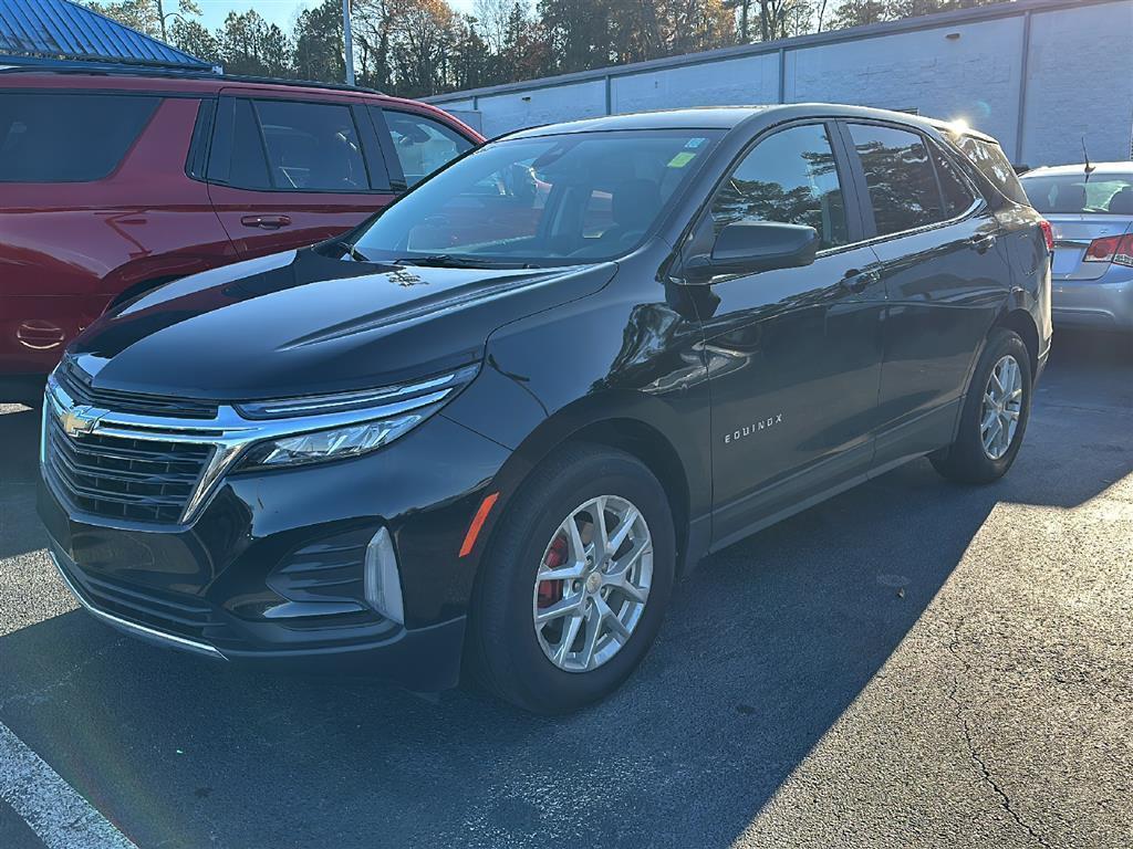 used 2023 Chevrolet Equinox car, priced at $23,300