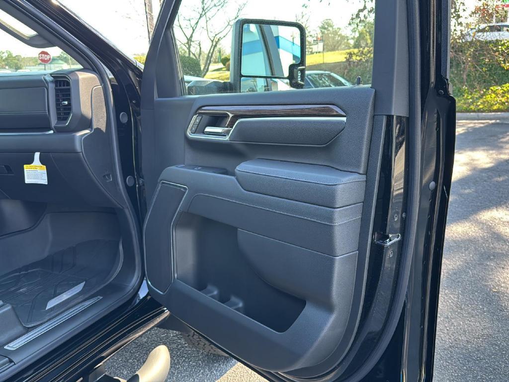 new 2025 Chevrolet Silverado 2500 car, priced at $73,915