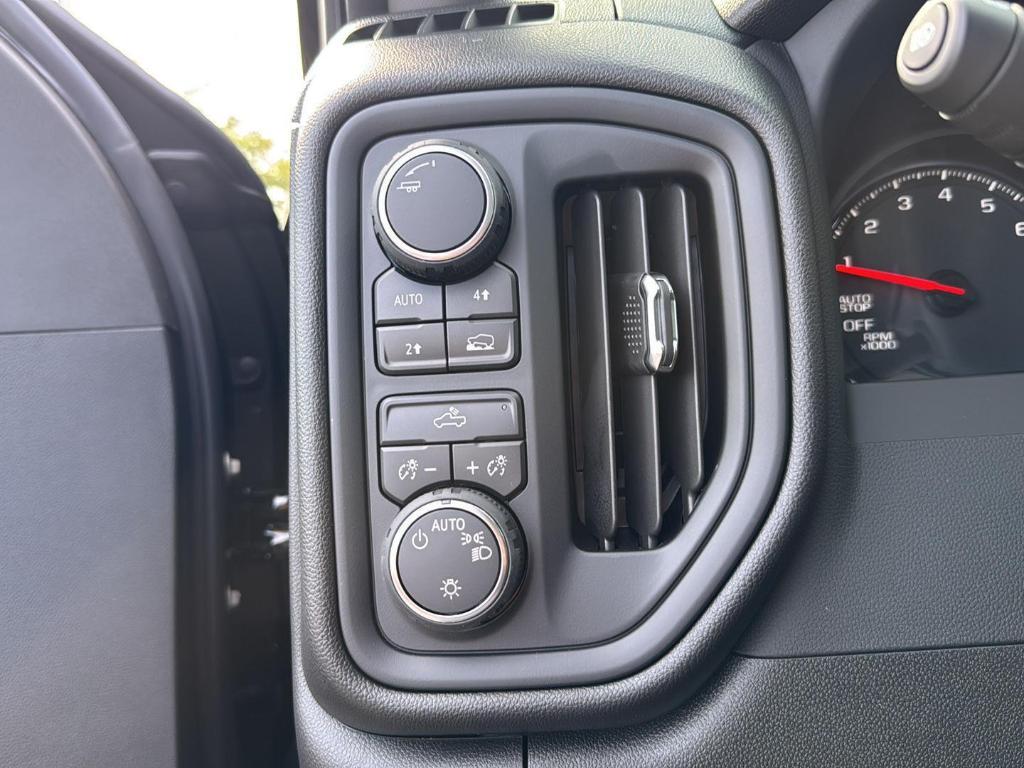new 2025 Chevrolet Silverado 1500 car, priced at $48,130