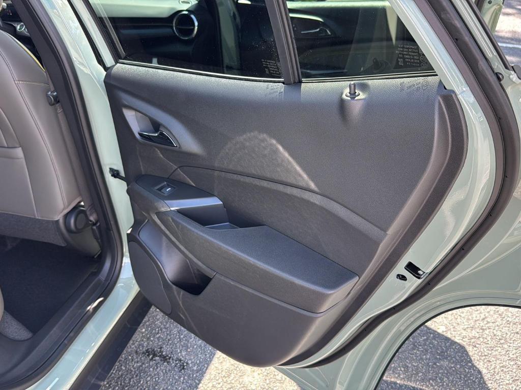 new 2025 Chevrolet Trax car, priced at $25,980