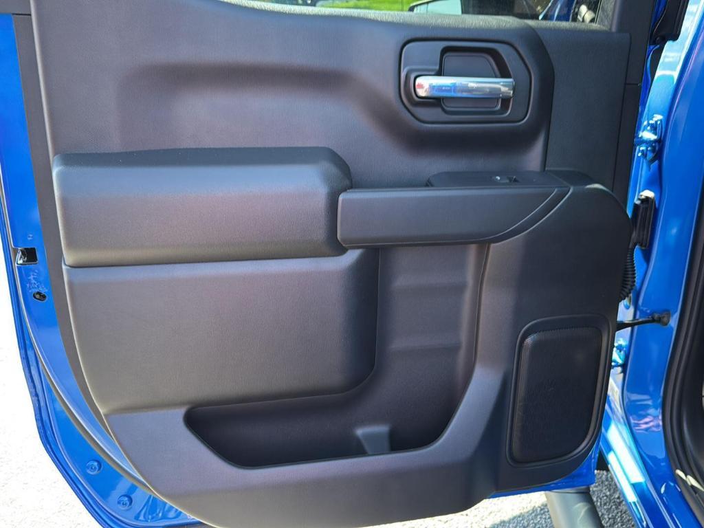 new 2025 Chevrolet Silverado 1500 car, priced at $48,525