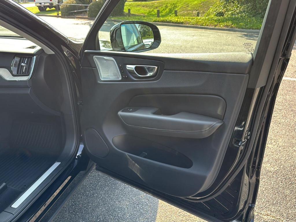 used 2021 Volvo XC60 car, priced at $28,777